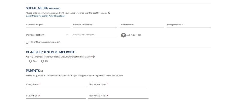 28일 온라인 ESTA 발급 신청서에 SNS 정보 제출란이 포함돼 있다. 현재 선택사항으로 설정돼 있지만, 이르면 내년 2월부터 의무사항으로 바뀔 전망이다. 사진=박성현 기자