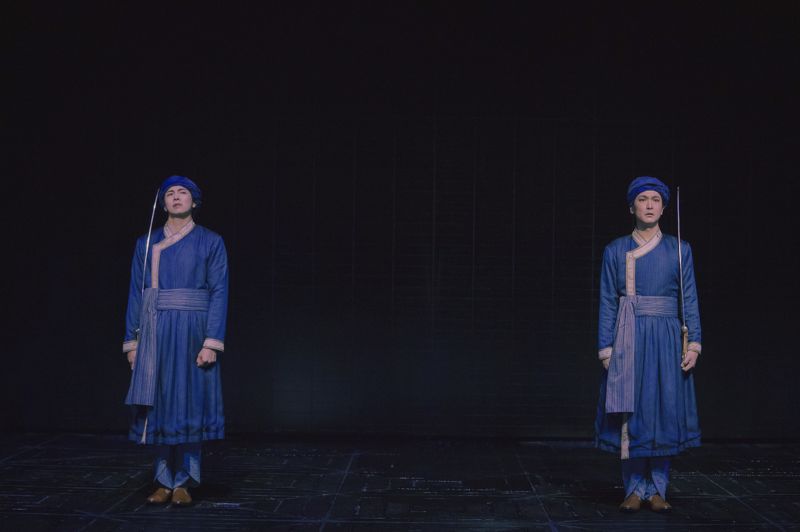 "그날 밤, 우리는 4만개의 손을 잘랐다"..'타지마할의 근위병'이 던진 질문 [주말엔 공연 한 잔]