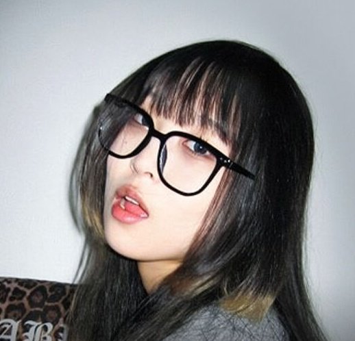 "K-팝, '케데헌'으로 인지도 정점…성공 이면엔 숨겨진 균열" NYT