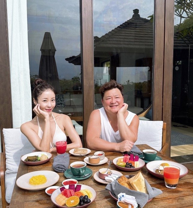 '윤정수♥' 원진서, 발리 신혼여행서 뽐낸 비키니 자태 "눈부시게 행복"