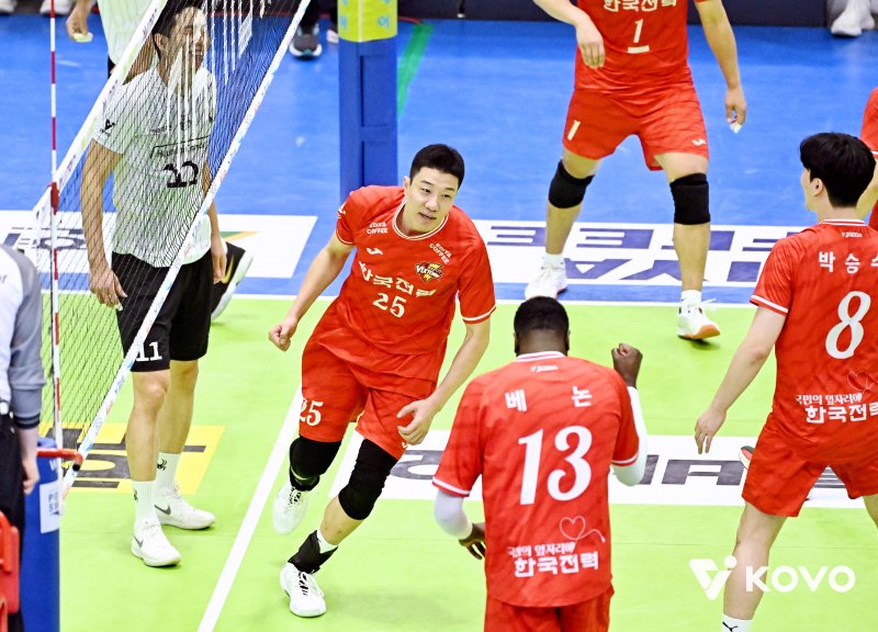 한국전력 신영석(25번). (KOVO 제공)