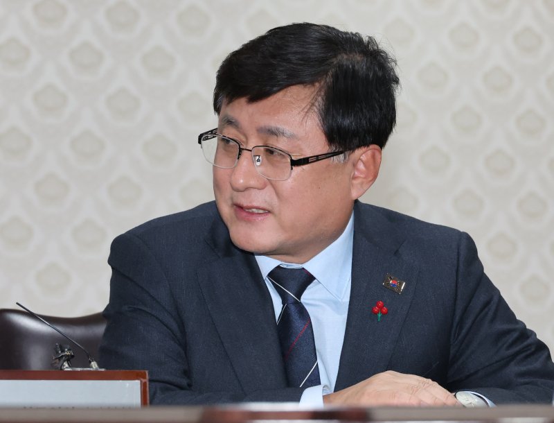[서울=뉴시스] 김명원 기자 = 김성환 기후에너지환경부 장관. 2025.12.02. kmx1105@newsis.com