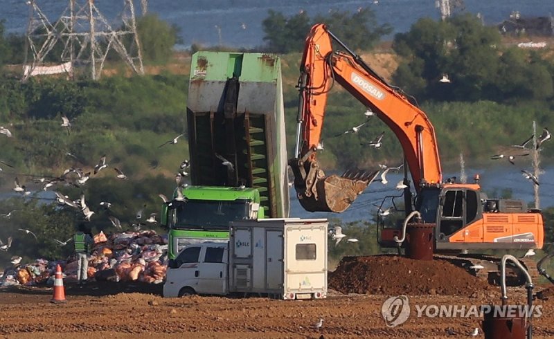 기후부·지자체 협의시 '생활폐기물 직매립' 가능…예외 마련
