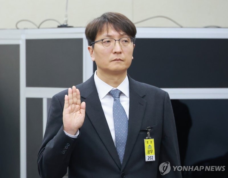 청문회 선서하는 박대준 전 쿠팡 대표 (출처=연합뉴스)