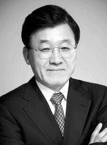 정만기 한국산업연합포럼 회장