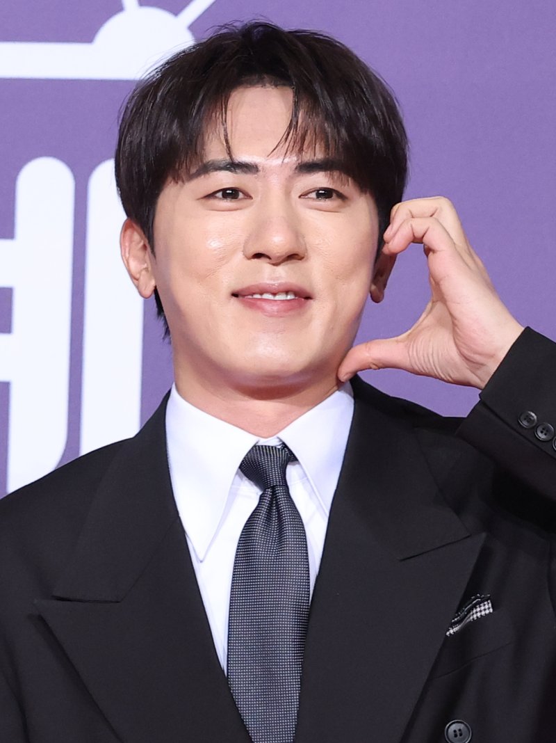 김원훈, 드디어 신인상…상 못 받으면 깽판 너스레 [SBS 연예대상]