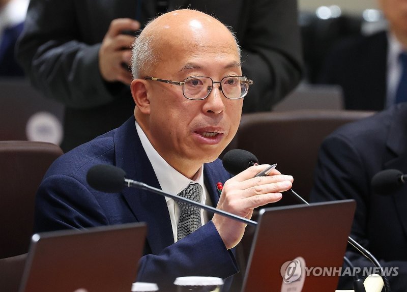 답변하는 조원철 법제처장 (출처=연합뉴스)