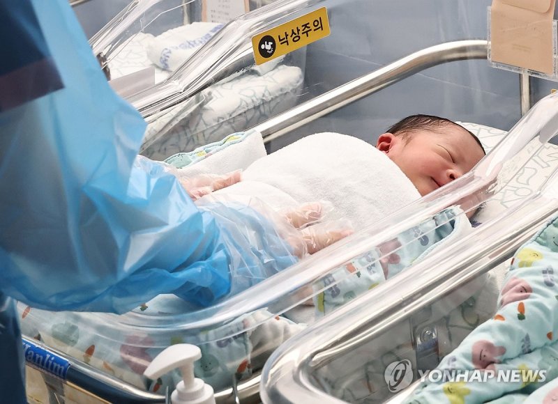새해도 아기울음 커질까 (출처=연합뉴스)