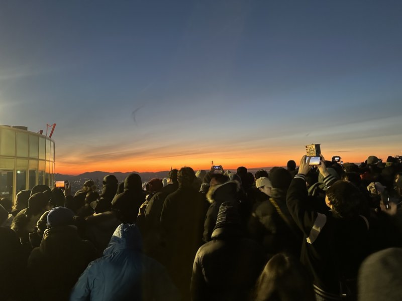 남산에서 해맞이 (출처=연합뉴스)