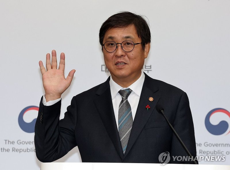 최휘영 문화체육관광부 장관, 2026년 주요 정책 추진계획 설명 (출처=연합뉴스)