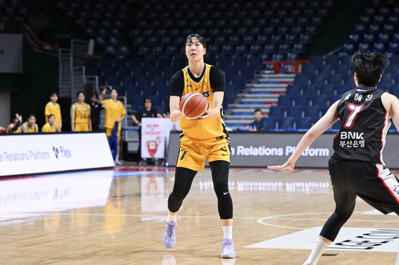 청주 KB의 박지수. (WKBL 제공)
