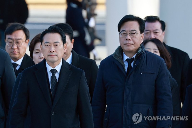 새해 첫날 현충원 찾은 국민의힘 지도부 (출처=연합뉴스)