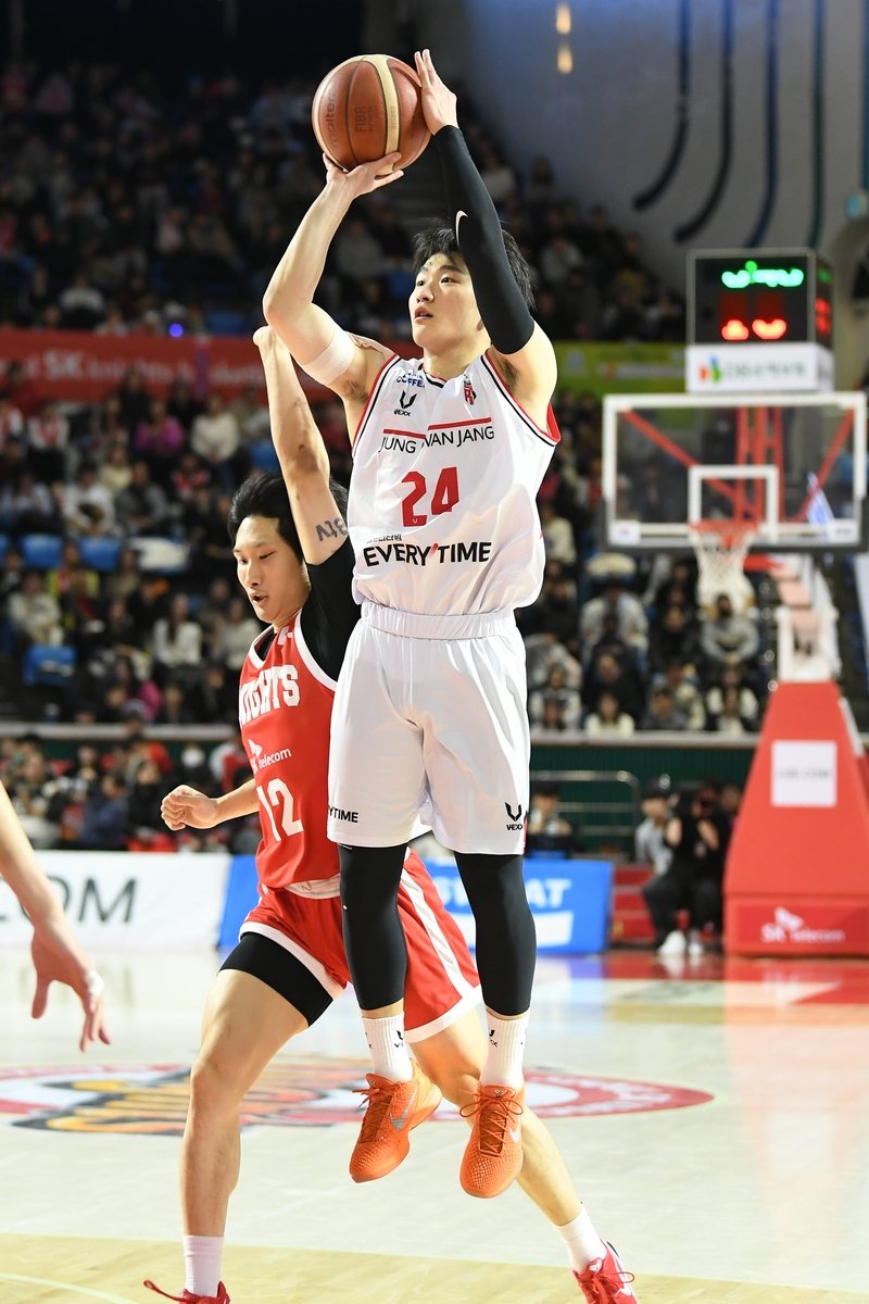 슛하는 문유현 (출처=연합뉴스)