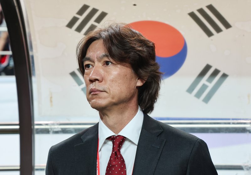 2026 북중미 월드컵에 참가하는 축구대표팀 수장 홍명보 감독. /뉴스1 ⓒ 뉴스1