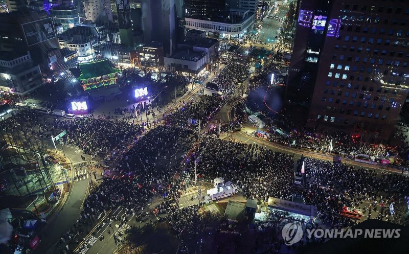 2026년 맞이하는 시민들 (출처=연합뉴스)
