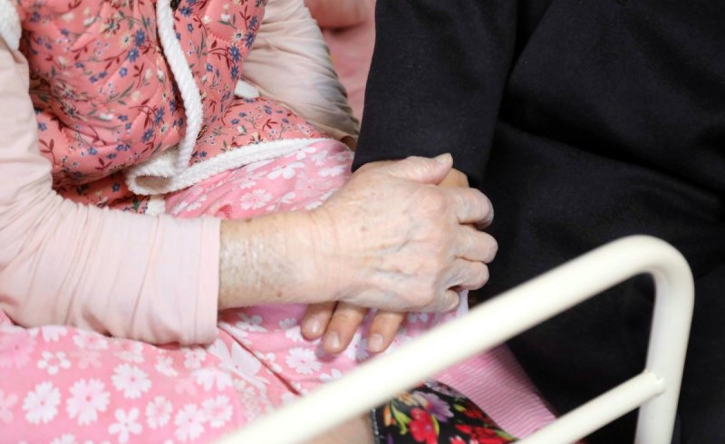 육동한 춘천시장, 독거노인 방문 (출처=연합뉴스)