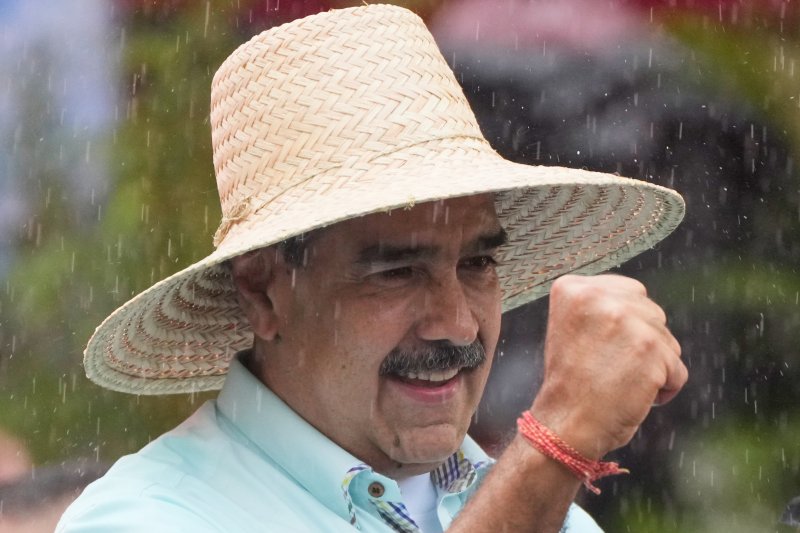 [카라카스=AP/뉴시스] 니콜라스 마두로 베네수엘라 대통령이 지난달 10일(현지 시간) 베네수엘라 카라카스에서 열린 19세기 연방 전쟁 중 산타 이네스 전투 기념집회에서 지지자들에게 연설하고 있다. 2026.01.04.