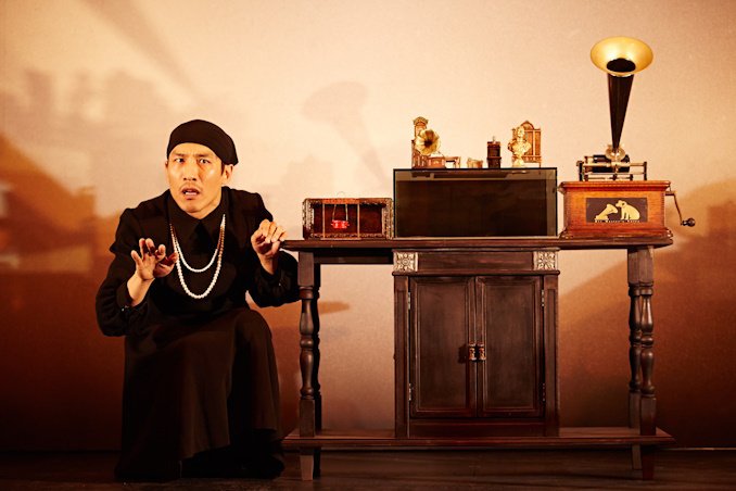 연극 '나는 나의 아내다' 공연 사진(두산아트센터 제공)