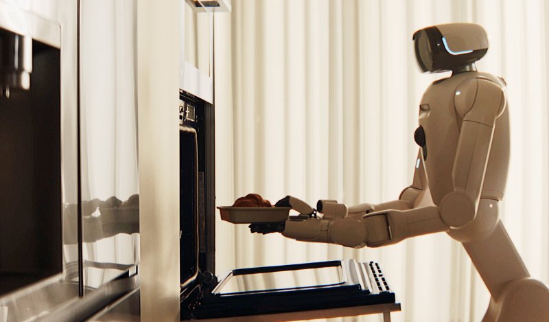 [서울=뉴시스]LG 클로이드가 크루아상을 오븐에 넣으며 식사를 준비하는 모습. (사진=LG전자 제공) 2026.01.04. photo@newsis.com *재판매 및 DB 금지