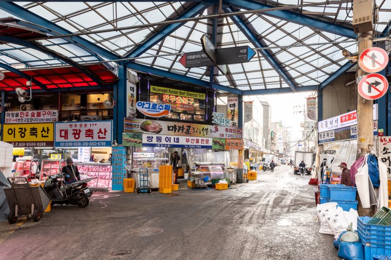 정겨운 시장 내부 풍경(서울관광재단 제공)
