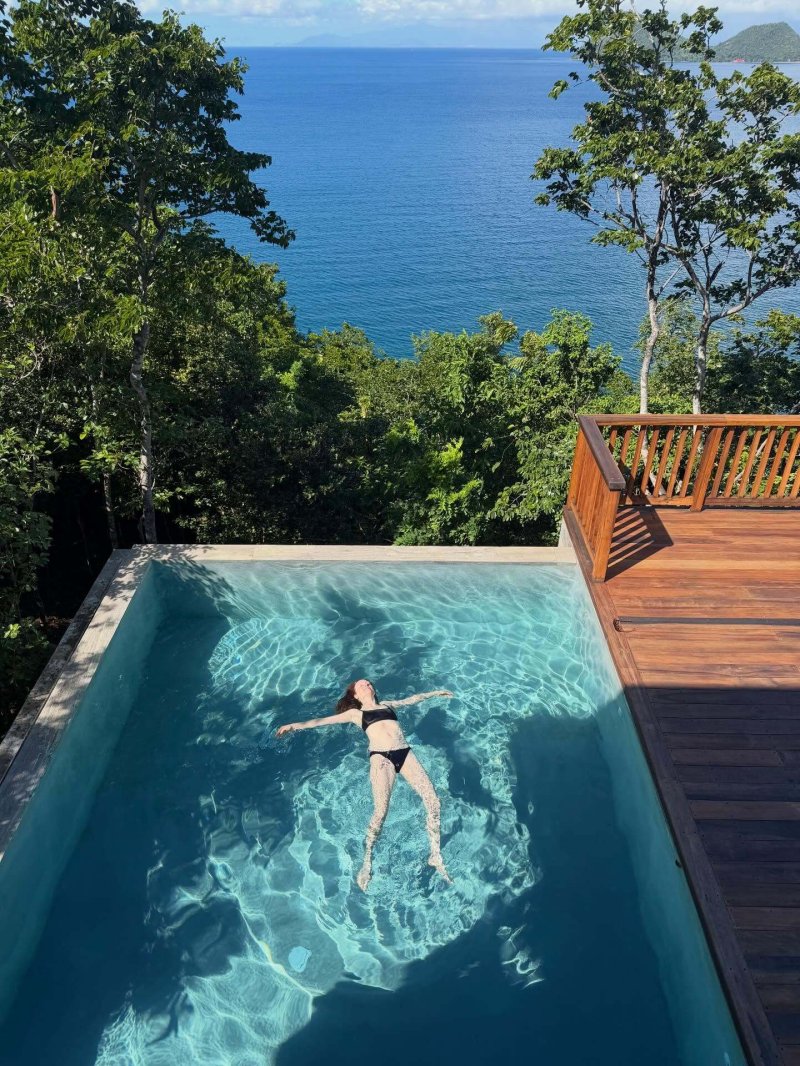 65세 줄리앤 무어, 과감 비키니 자태…나이 잊은 완벽 몸매