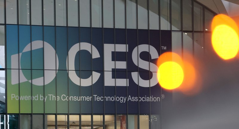 세계 최대 IT(정보기술)·가전 전시회 'CES 2026' 개막을 사흘 앞둔 3일(현지시간) 미국 네바다주 라스베이거스 컨벤션센터(LVCC)에 홍보물이 부착돼 있다. 2026.1.4/뉴스1 ⓒ News1 황기선 기자