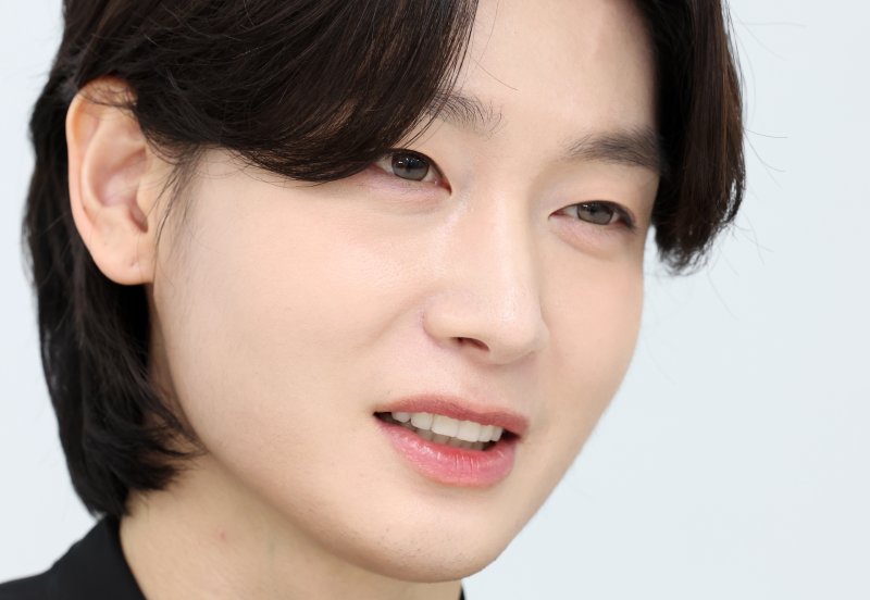 [인터뷰]"팬들은 내 심장"…초대천왕 김용빈의 진심