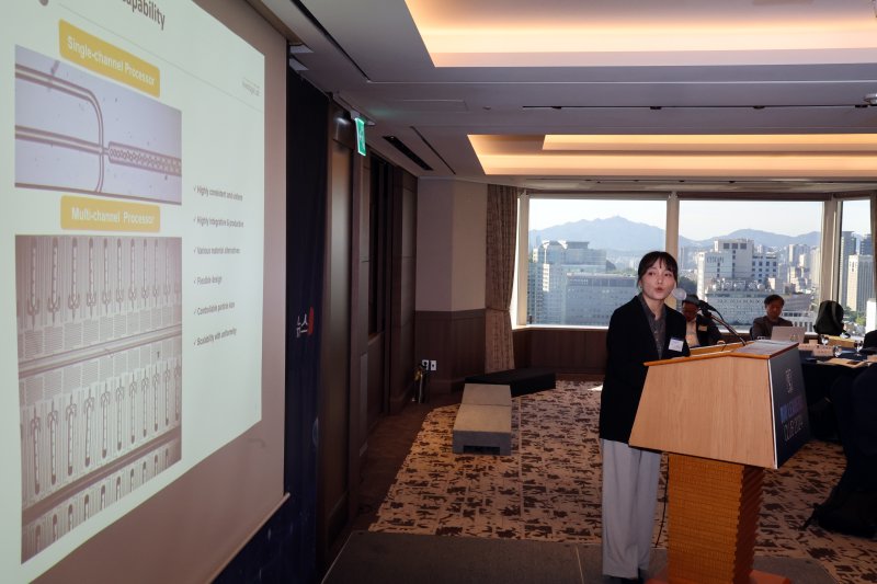 김주희 인벤티지랩 대표가 24일 서울 중구 롯데호텔에서 열린 제23회 바이오 리더스 클럽에서 기업발표를 하고 있다. 2024.9.24/뉴스1 ⓒ News1 황기선 기자