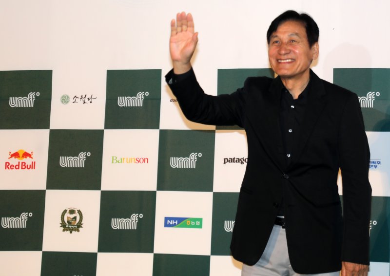 [뉴스1 PICK]'국민 배우' 안성기 별세…한국 영화의 큰 별 지다