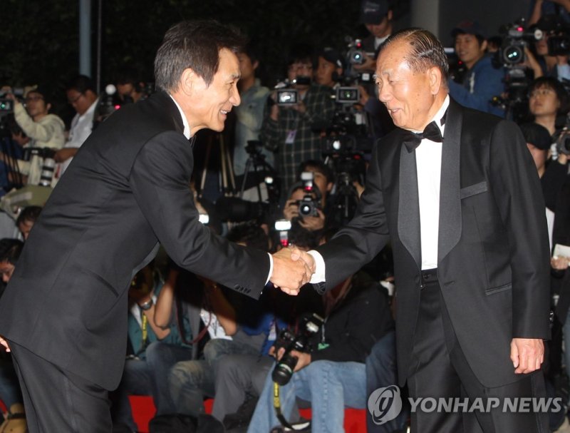 김동호-안성기, PIFF 성공적인 개막을 위해 (출처=연합뉴스)