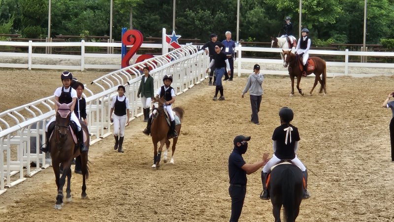 [이천=뉴시스]이천시 유소년 승마단원 모집(사진=이천시 제공)2026.01.05.photo@newsis.com