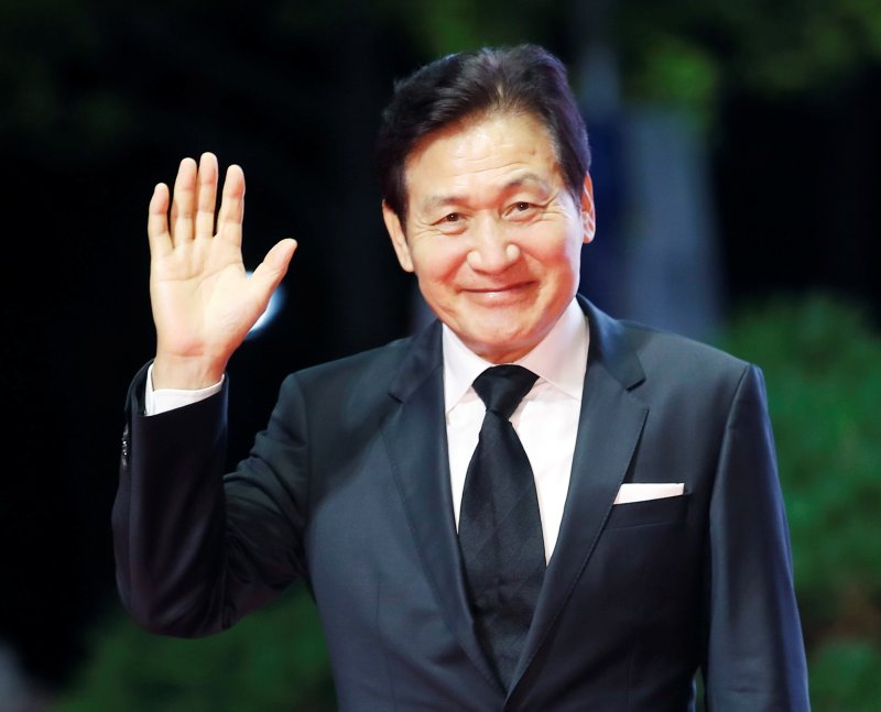 [뉴스1 PICK]'국민 배우' 안성기 별세…장례는 영화인장, 이정재&middot;정우성 운구