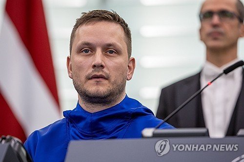 [美 마두로 축출] '트럼프 눈독' 그린란드 수반 "이제 그만" 발끈(종합) (출처=연합뉴스)