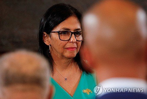 베네수엘라 임시 대통령 취임한 델시 로드리게스 (출처=연합뉴스)