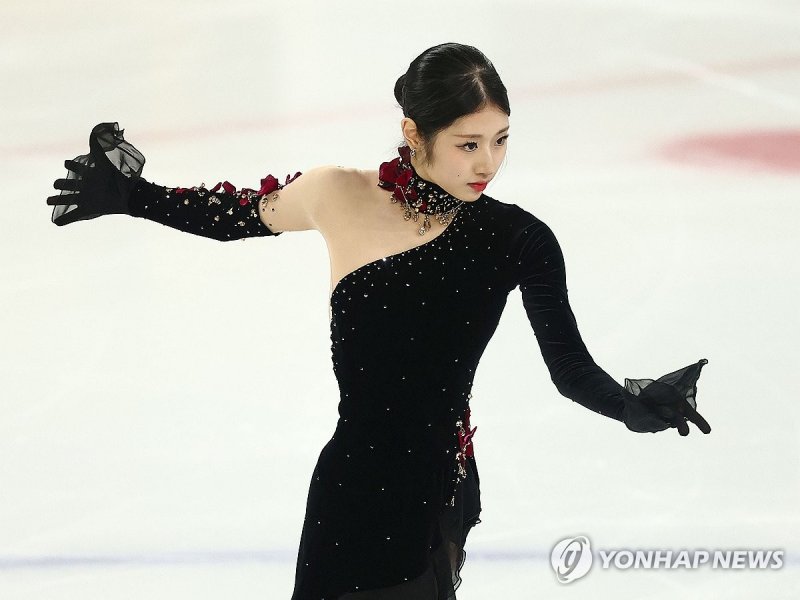 연기 펼치는 이해인 (출처=연합뉴스)