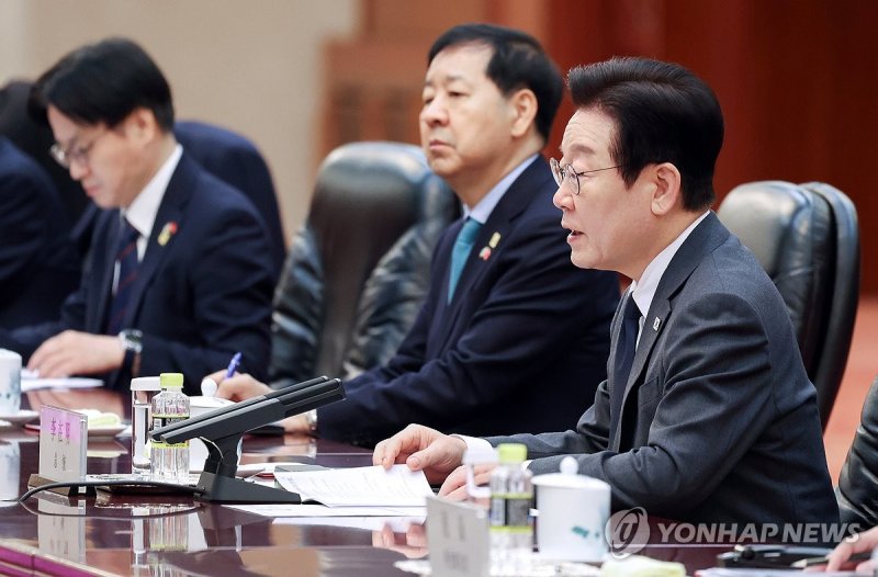 이재명 대통령, 중국 전인대 상무위원장 면담 (출처=연합뉴스)
