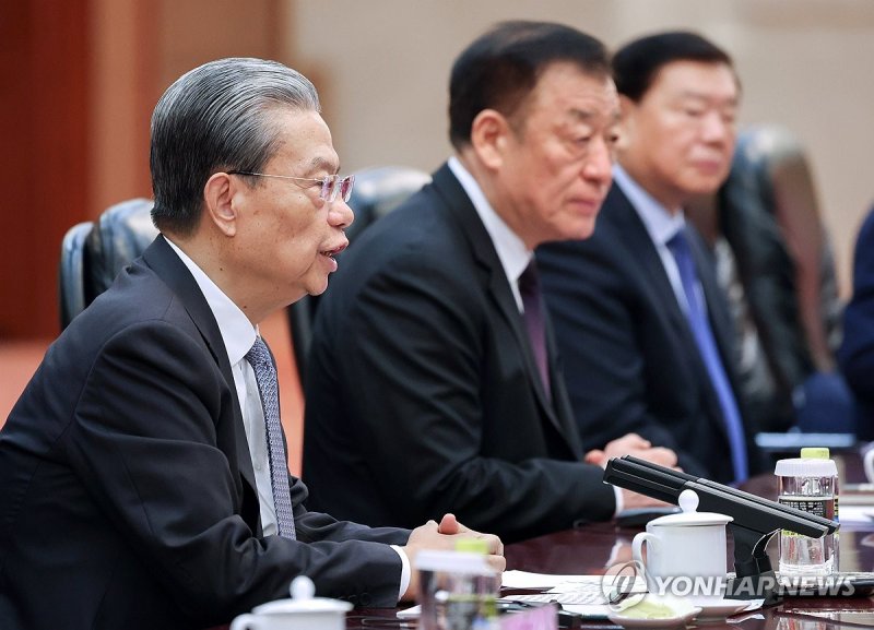 발언하는 자오러지 중국 전인대 상무위원장 (출처=연합뉴스)