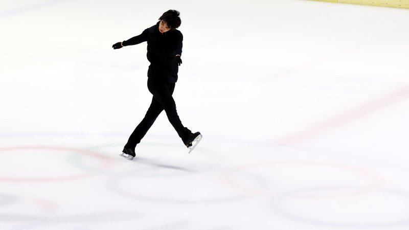 [서울=뉴시스] 박주성 기자 = 2026 밀라노·코르티나담페초 동계 올림픽 출전권을 획득한 피겨 스케이팅 남자 싱글 차준환 선수가 6일 오전 서울 태릉선수촌실내빙상장에서 훈련을 하고 있다. 2026.01.06. park7691@newsis.com