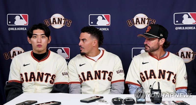 기자회견 하는 이정후 (출처=연합뉴스)