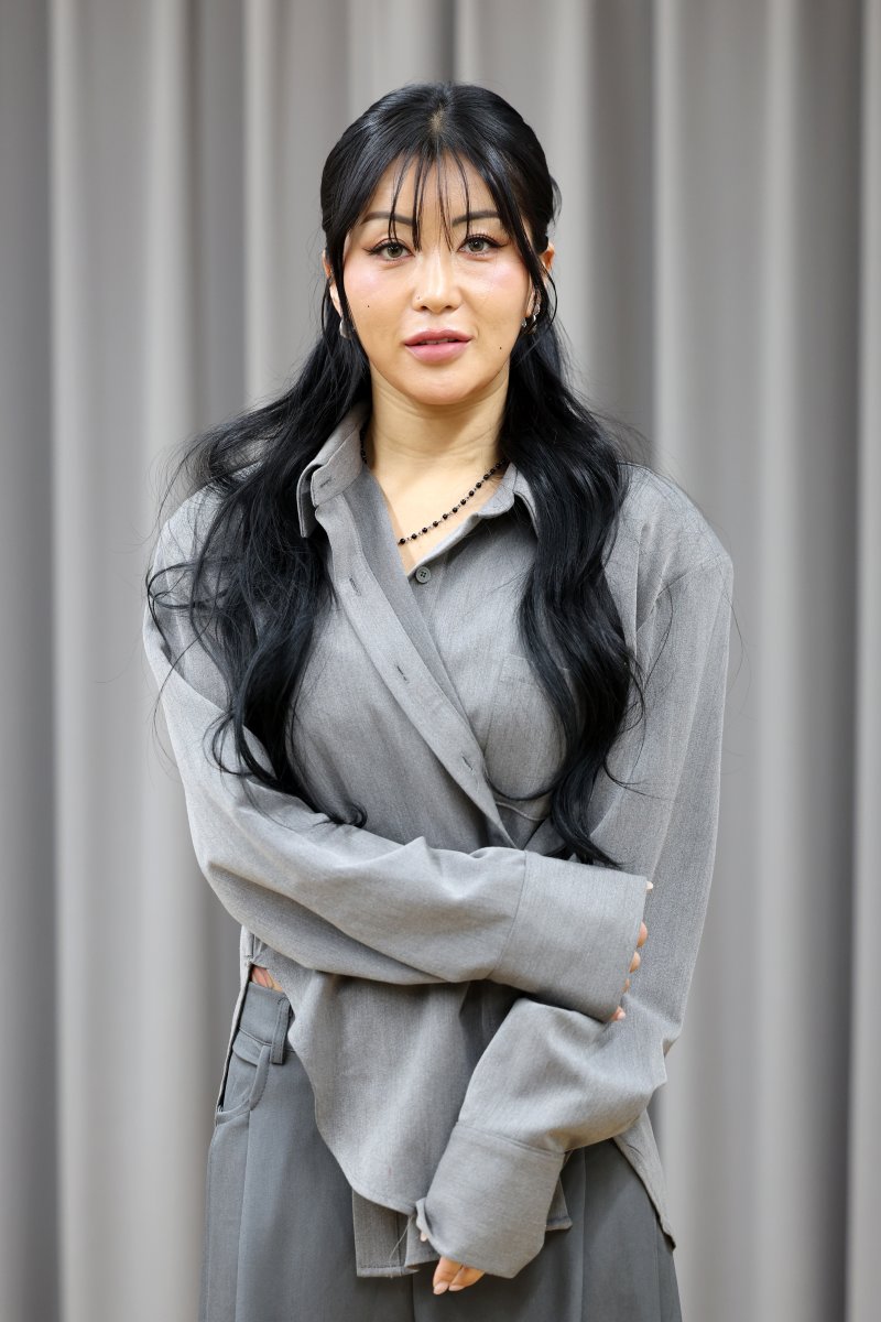 [서울=뉴시스] 박진희 기자 = 뮤지컬 '시지프스' 포엣 역의 댄서 리헤이가 6일 서울 종로구 오차드연습실에서 라운드 인터뷰를 하고 있다. 2026.01.06. pak7130@newsis.com