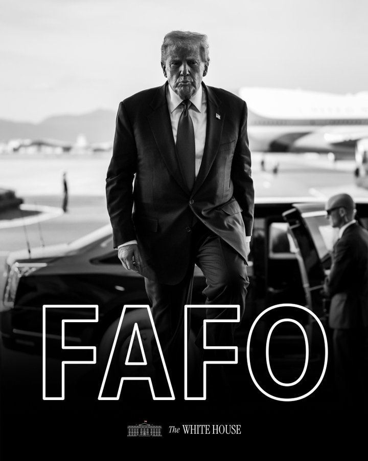 백악관이 지난 3일(현지시간) 미국의 베네수엘라 공격 이후 엑스(X)에 올린 사진. FAFO는 'FXXX Around Find Out'의 약자로 '까불지 말라'는 표현이다. 지난해 10월 30일 도널드 트럼프 미국 대통령이 시진핑 중국 국가주석과 회담한 날 부산 김해국제공항 터미널에서 촬영된 사진을 사용했다. 사진=미 백악관 엑스.