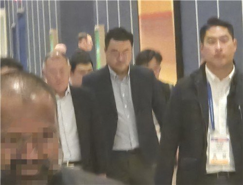 젠슨 황을 만나고 나오는 정의선 회장 (출처=연합뉴스)