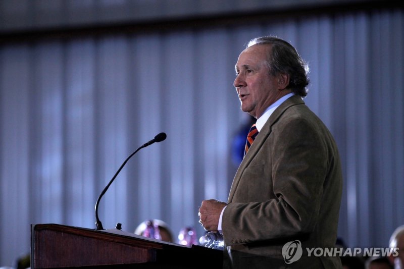 2012년 공화당 대선 후보 지원하는 마이클 레이건 (출처=연합뉴스)