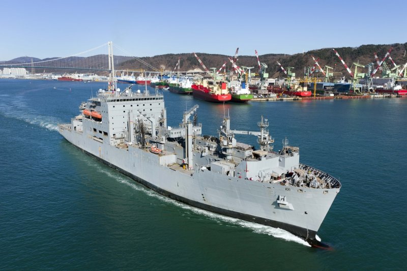 지난 6일 울산 HD현대중공업 부두에서 앨런 셰퍼드함이 MRO 마치고 출항하는 모습 (출처=연합뉴스)