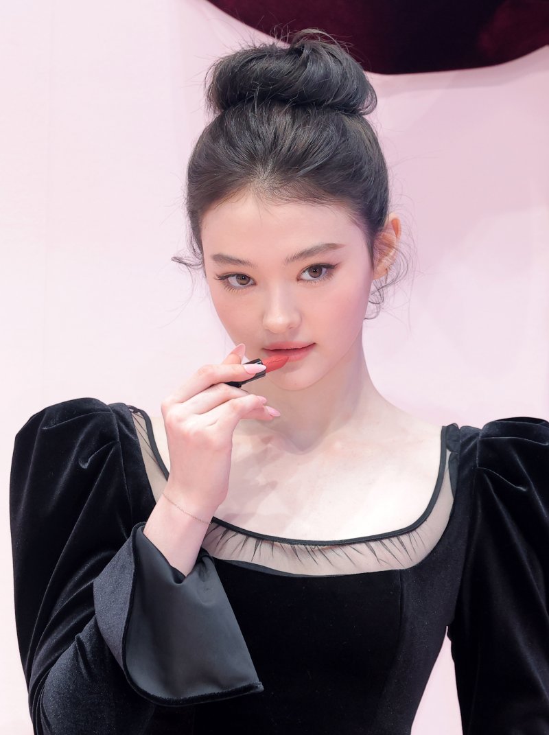 [뉴스1 ★]미야오 엘라, 러블리 시크 고양이…압도적 존재감