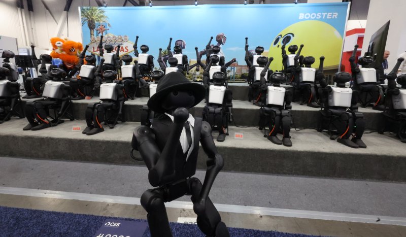 세계 최대 IT(정보기술)·가전 전시회 'CES 2026' 개막 일인 6일(현지시간) 미국 네바다주 라스베이거스 컨벤션센터(LVCC)에서 부스터 로봇이 시연을 하고 있다. 2026.1.7/뉴스1 ⓒ News1 황기선 기자