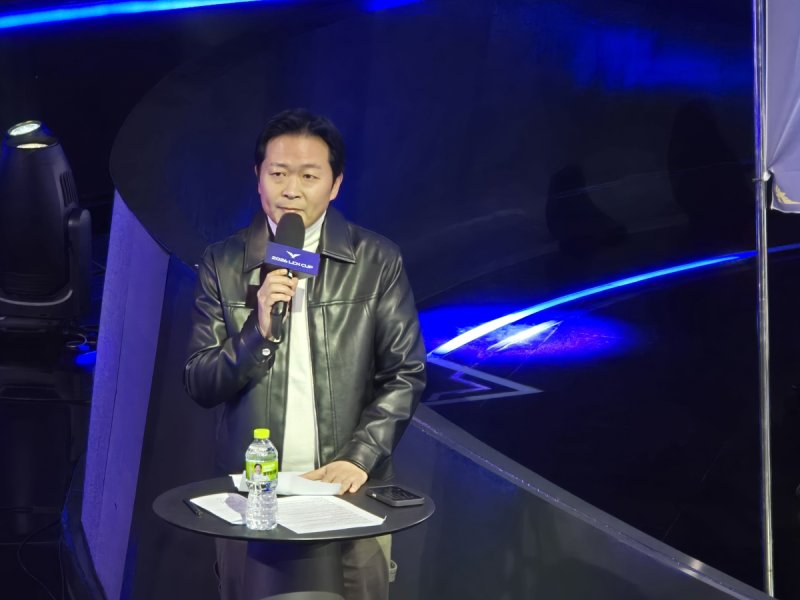 인사하는 이정훈 LCK 사무총장 (출처=연합뉴스)