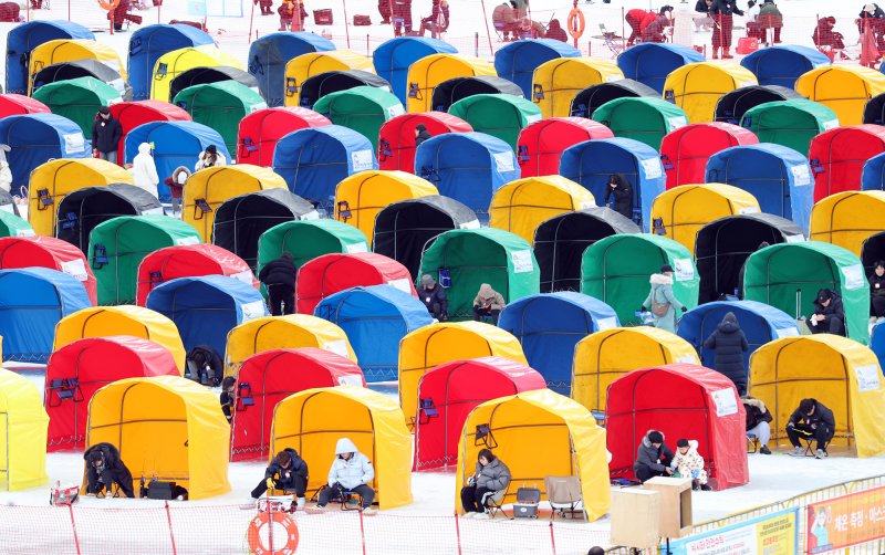 평창송어축제에 마련된 2인용 낚시텐트