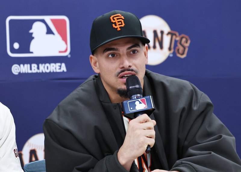 [이천=뉴시스] 최진석 기자 = 샌프란시스코 자이언츠 윌리 아다메스가 7일 오후 경기 이천 LG 챔피언스파크에서 열린 샌프란시스코 자이언츠 공식 기자회견에서 발언하고 있다. 2026.01.07. myjs@newsis.com