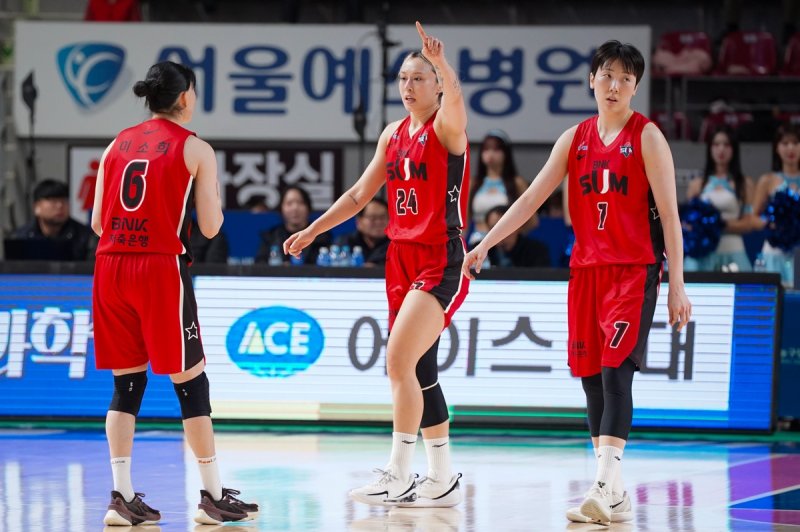 (왼쪽부터) BNK 이소희, 김소니아, 박혜진 (출처=연합뉴스)